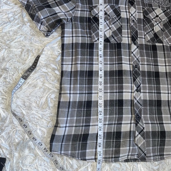 Affliction Hooded Snap Up Tee. L - Picture 11 of 15